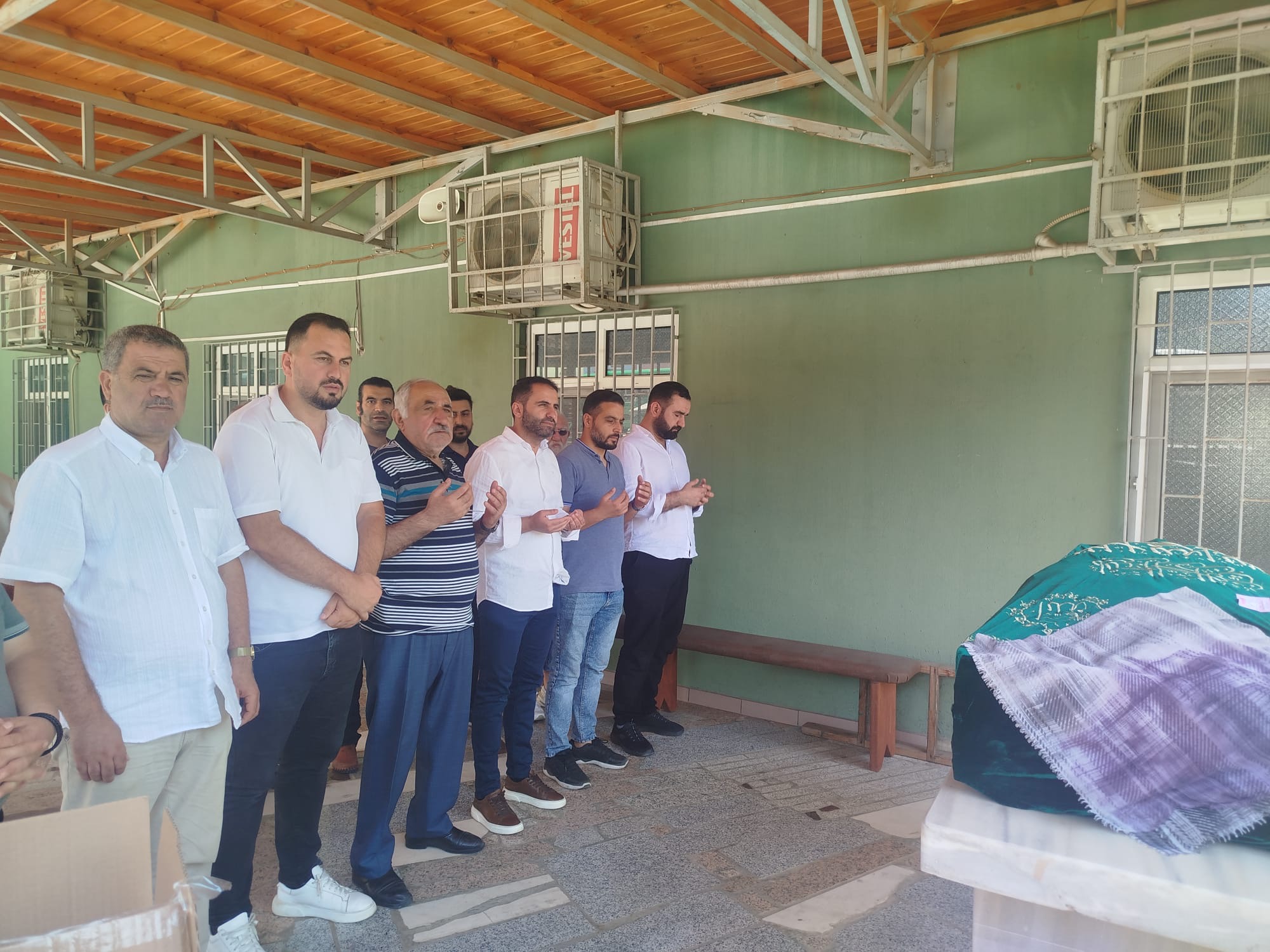 Kadın Kolları Başkan Yardımcımız Sn. Safiye Yılankırkan’ın Kıymetli Annesi Fatma Tokos’un Cenaze Merasimine Katıldık