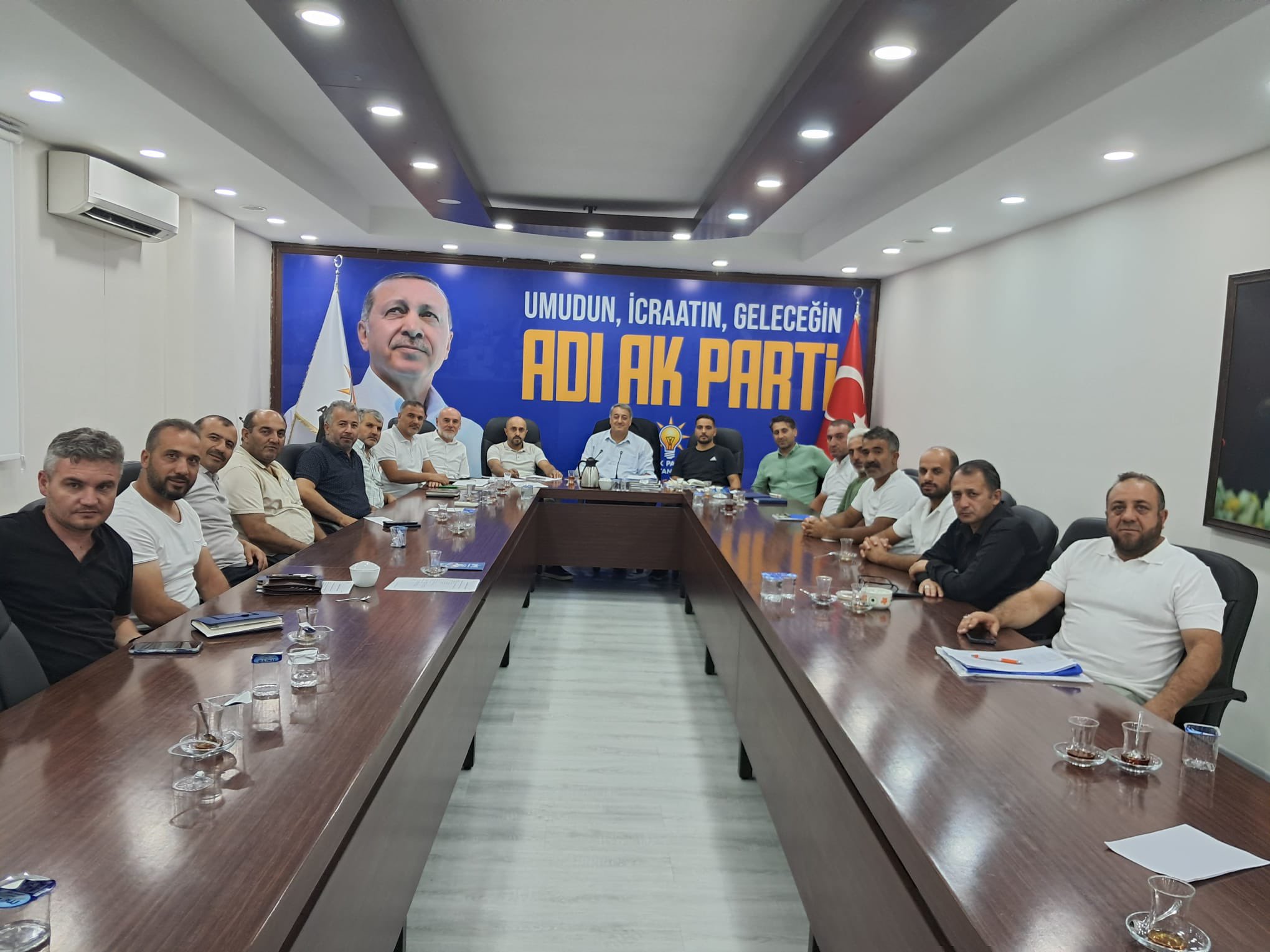 Teşkilat Başkanımız Sn. Özcan Salim Başkanlığında Mahalle Başkanları Toplantısı Gerçekleştirildi.