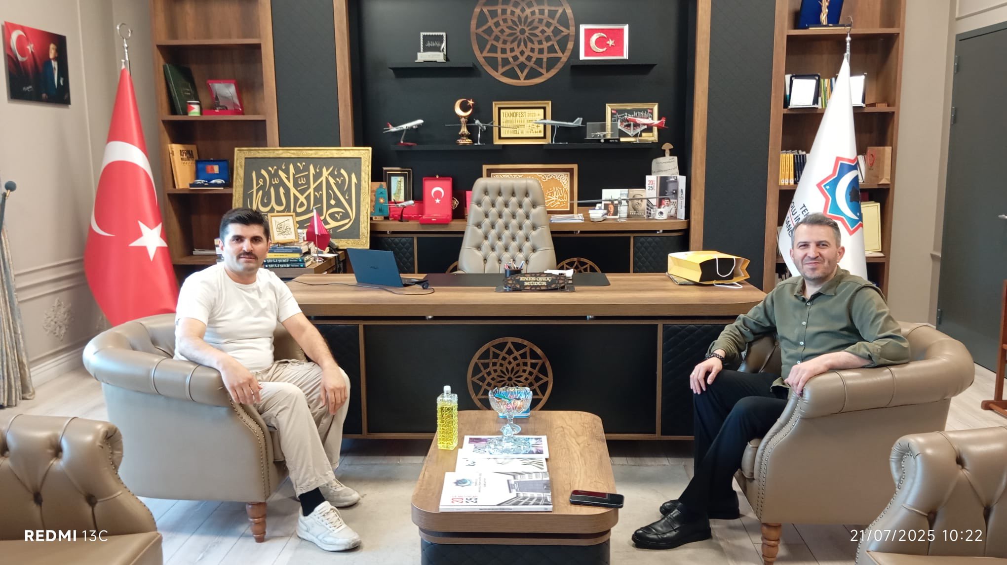 İlçe Başkanımız Sn. Ayhan Üşdi Sancaktepe Teknoloji AİHL Müdürü Enes Oruç’u Ziyaret etti