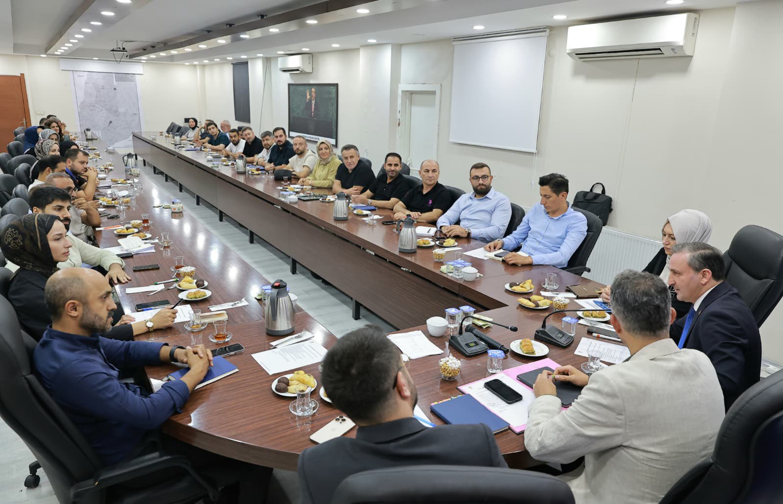Haftalık Olağan İlçe Yönetim Kurulu Toplantımızı Gerçekleştirdik