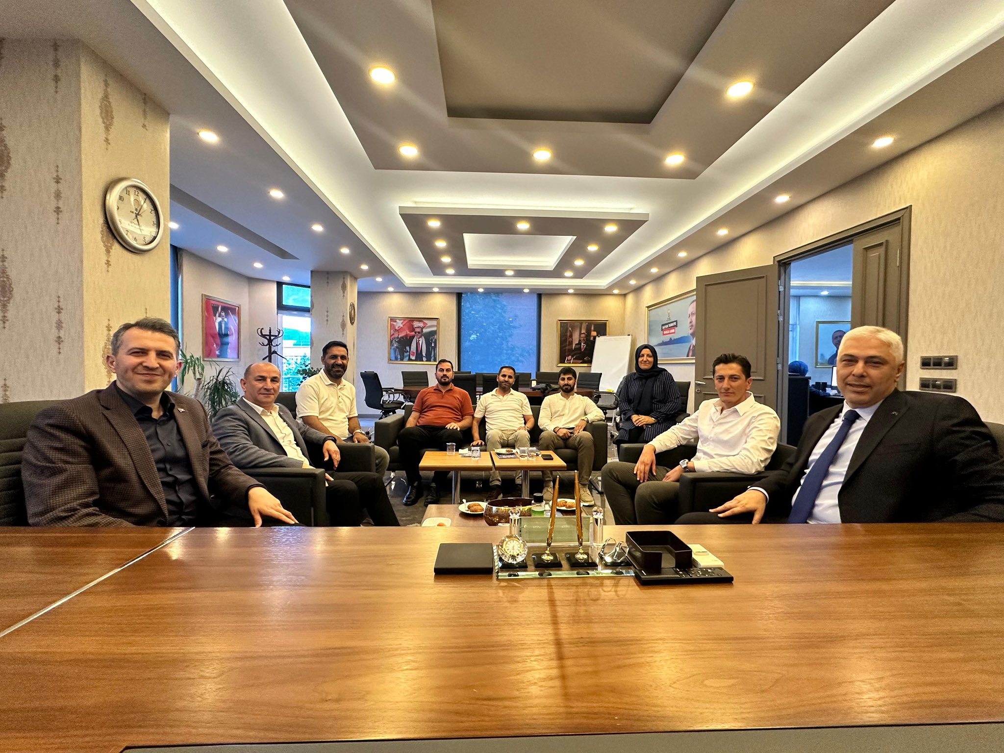 MKYK Üyemiz Sn. Barış Özerol’dan İlçemize Nazik Ziyaret